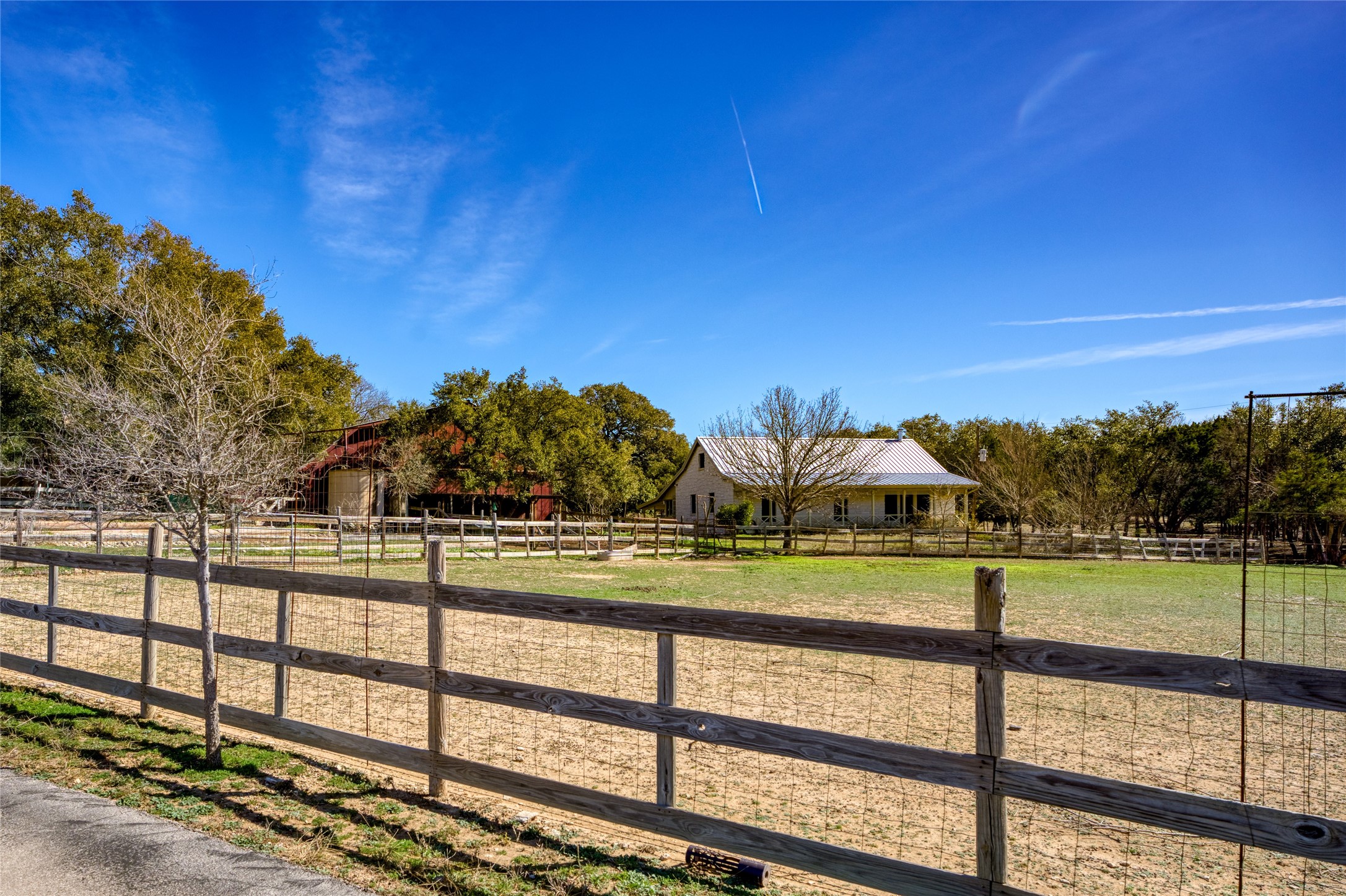 main property photo 0
