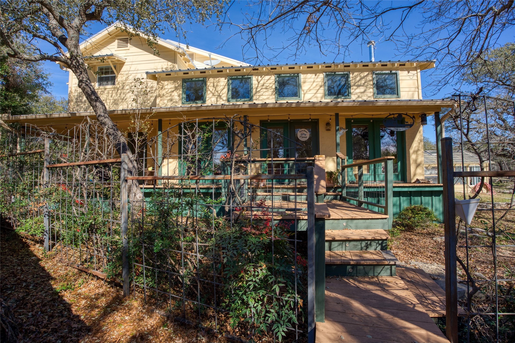 main property photo 16