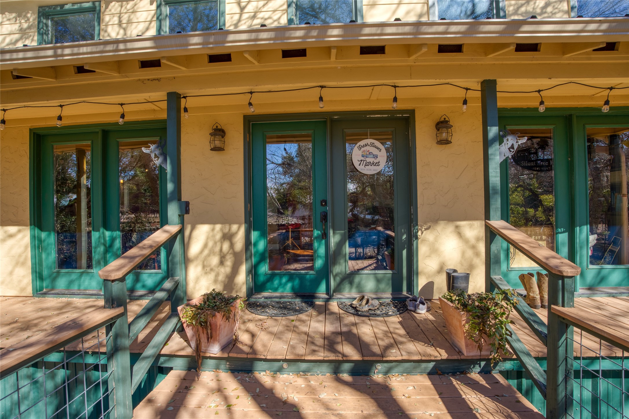 main property photo 17