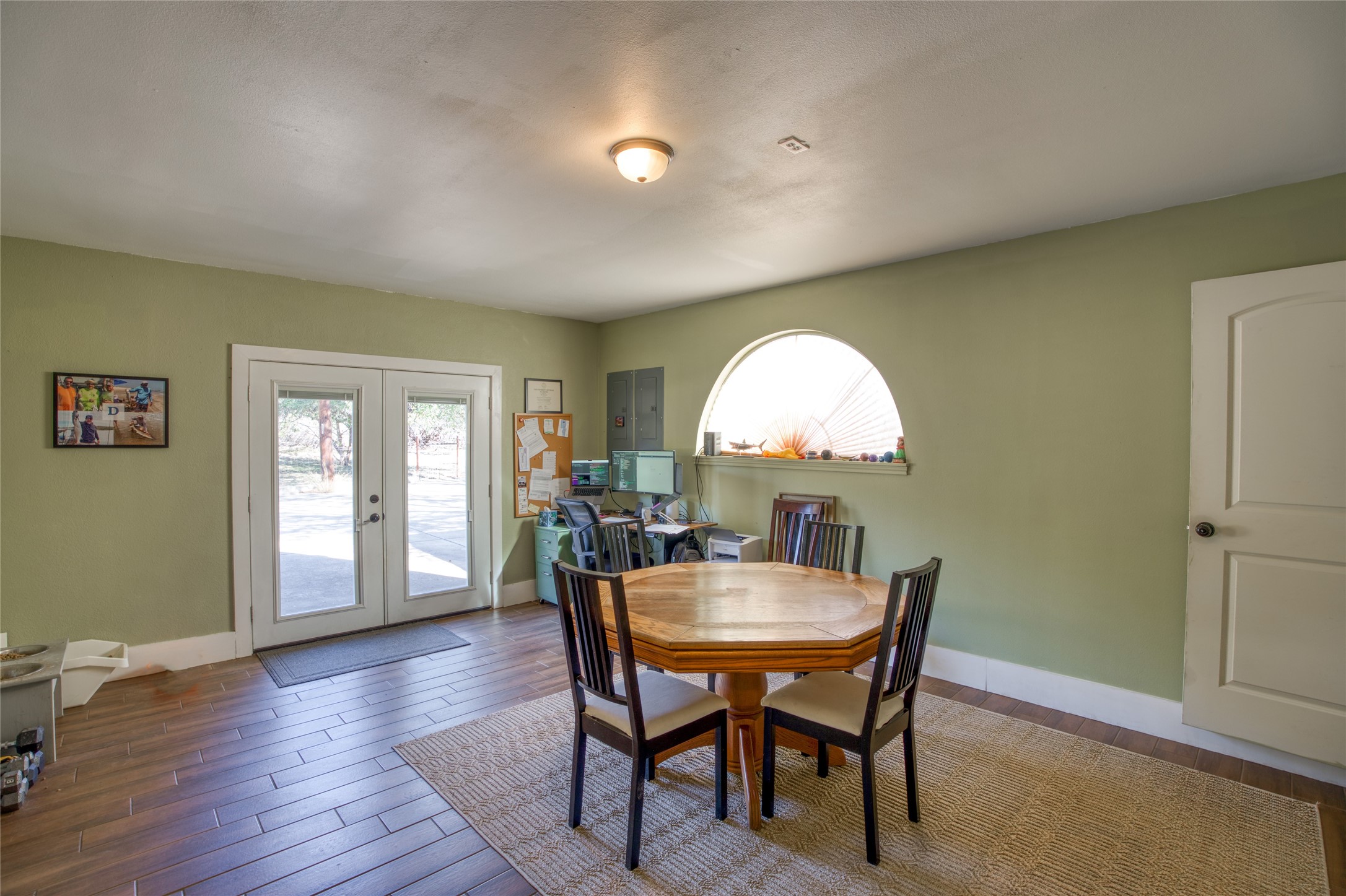main property photo 24