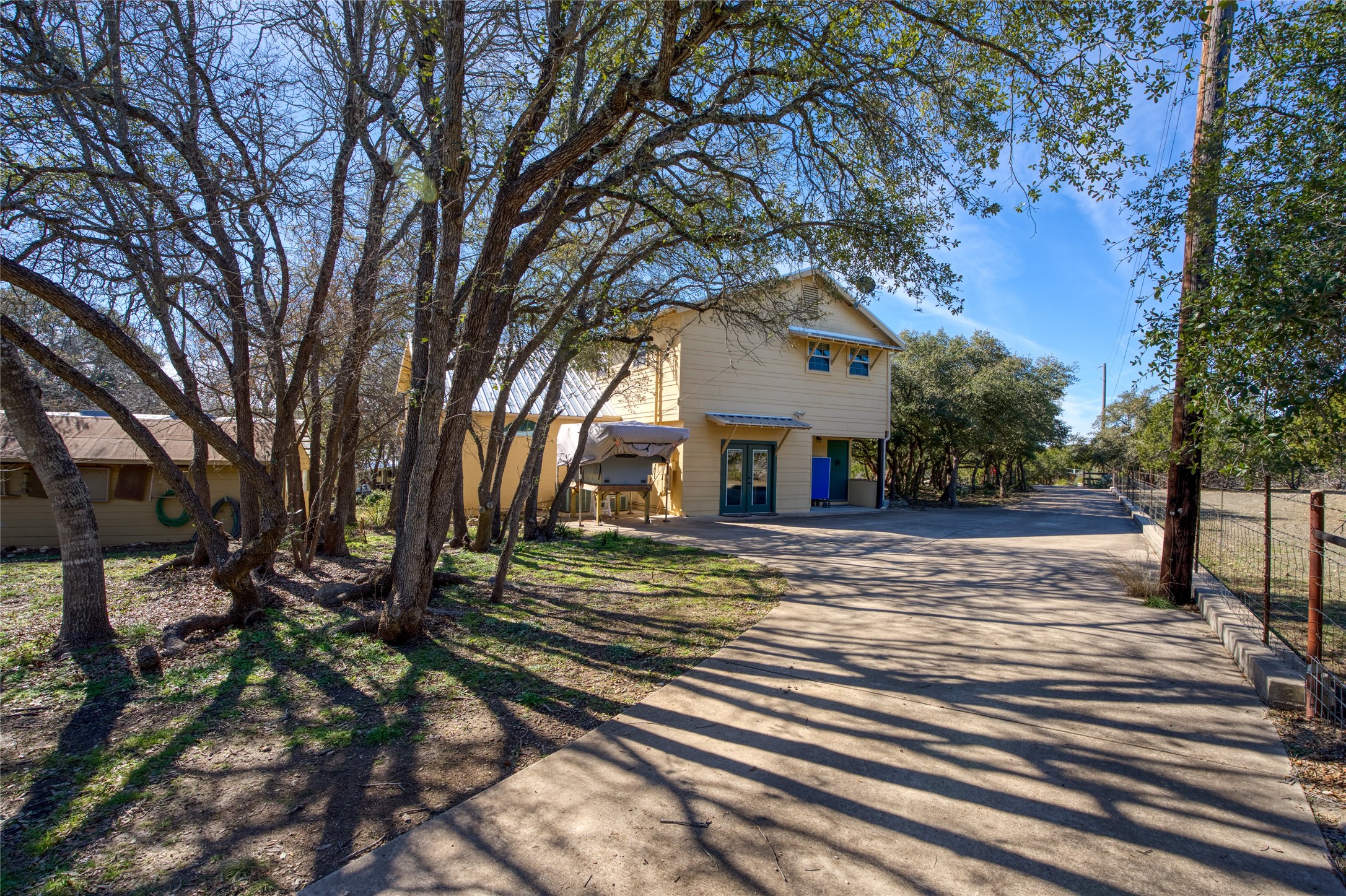 main property photo 26