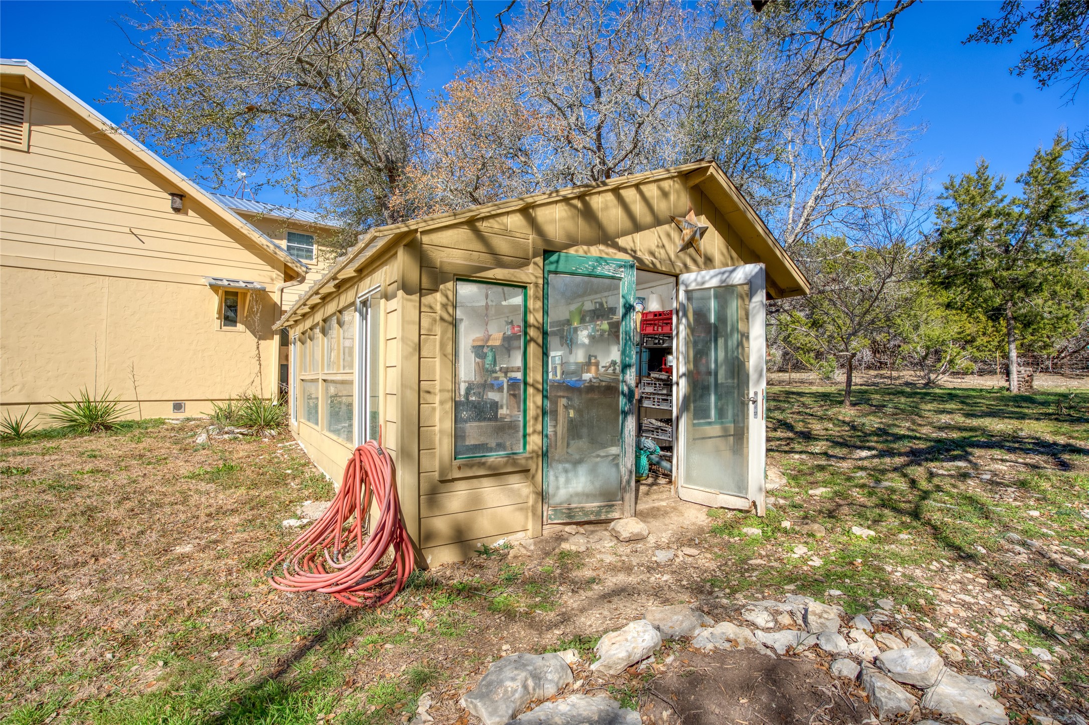 main property photo 33