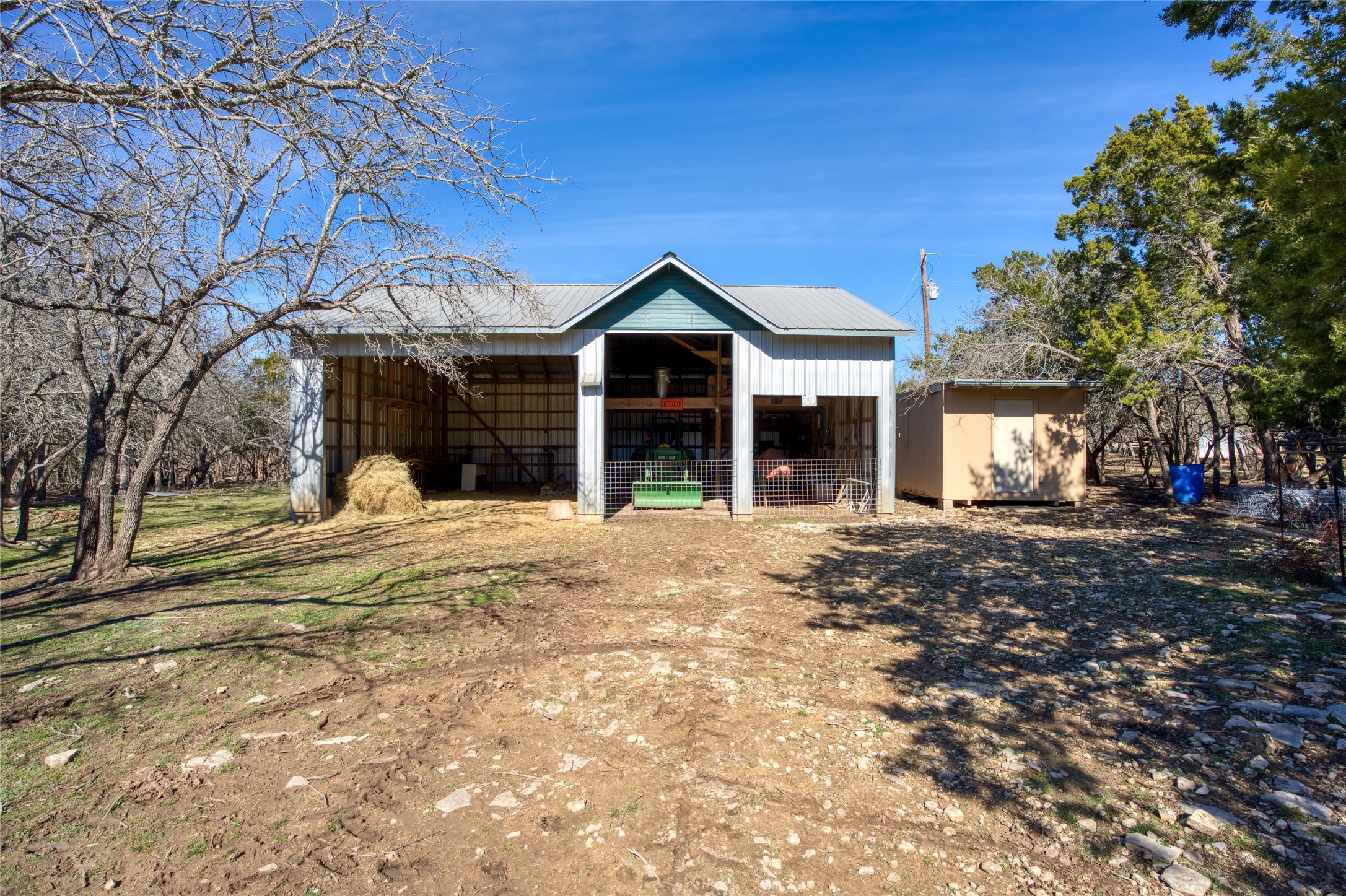 main property photo 35