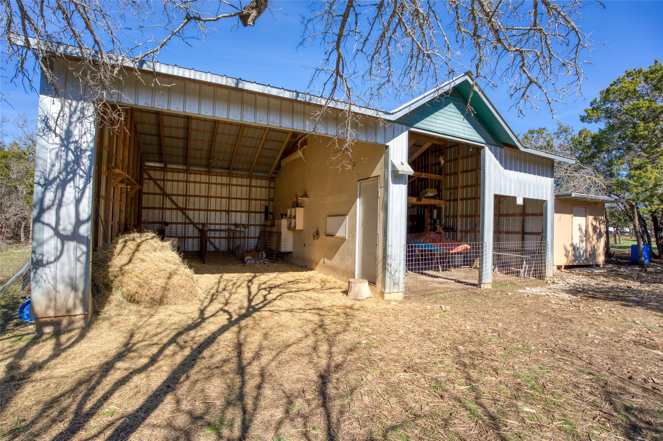 main property photo 36