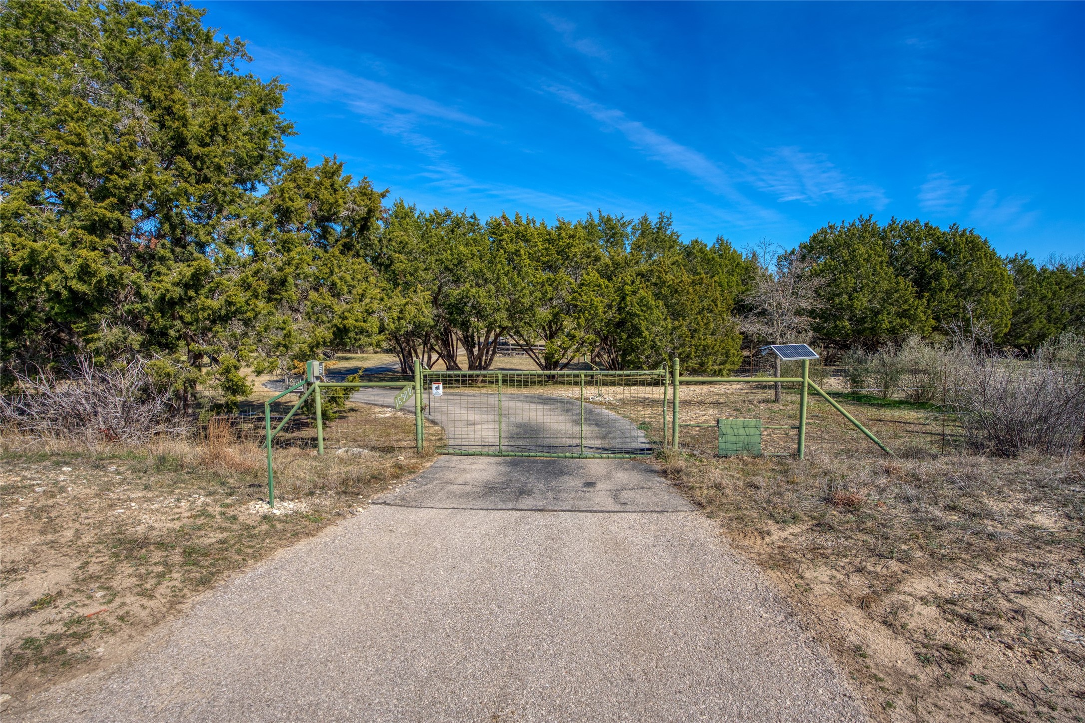 main property photo 4
