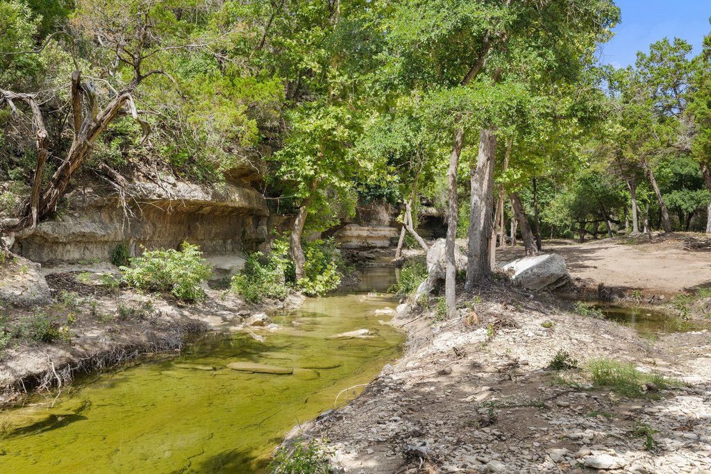 main property photo 24