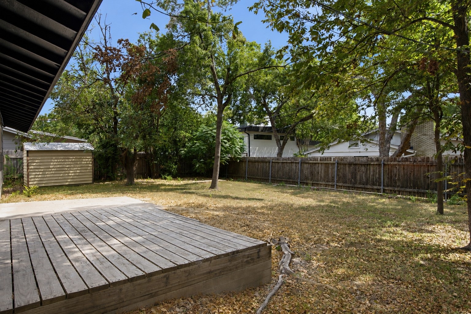 main property photo 15