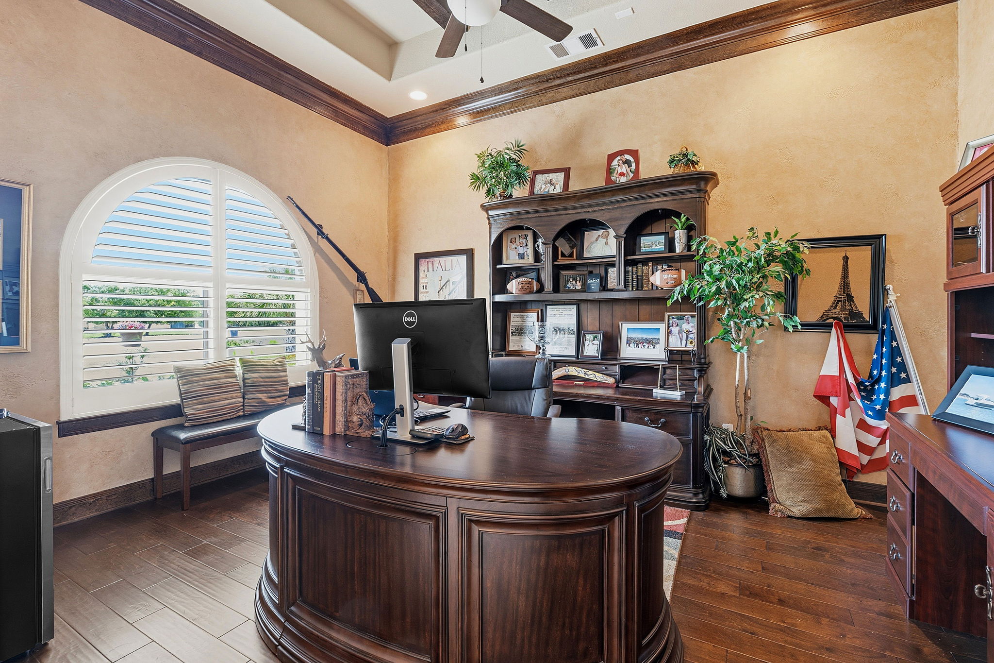 main property photo 12