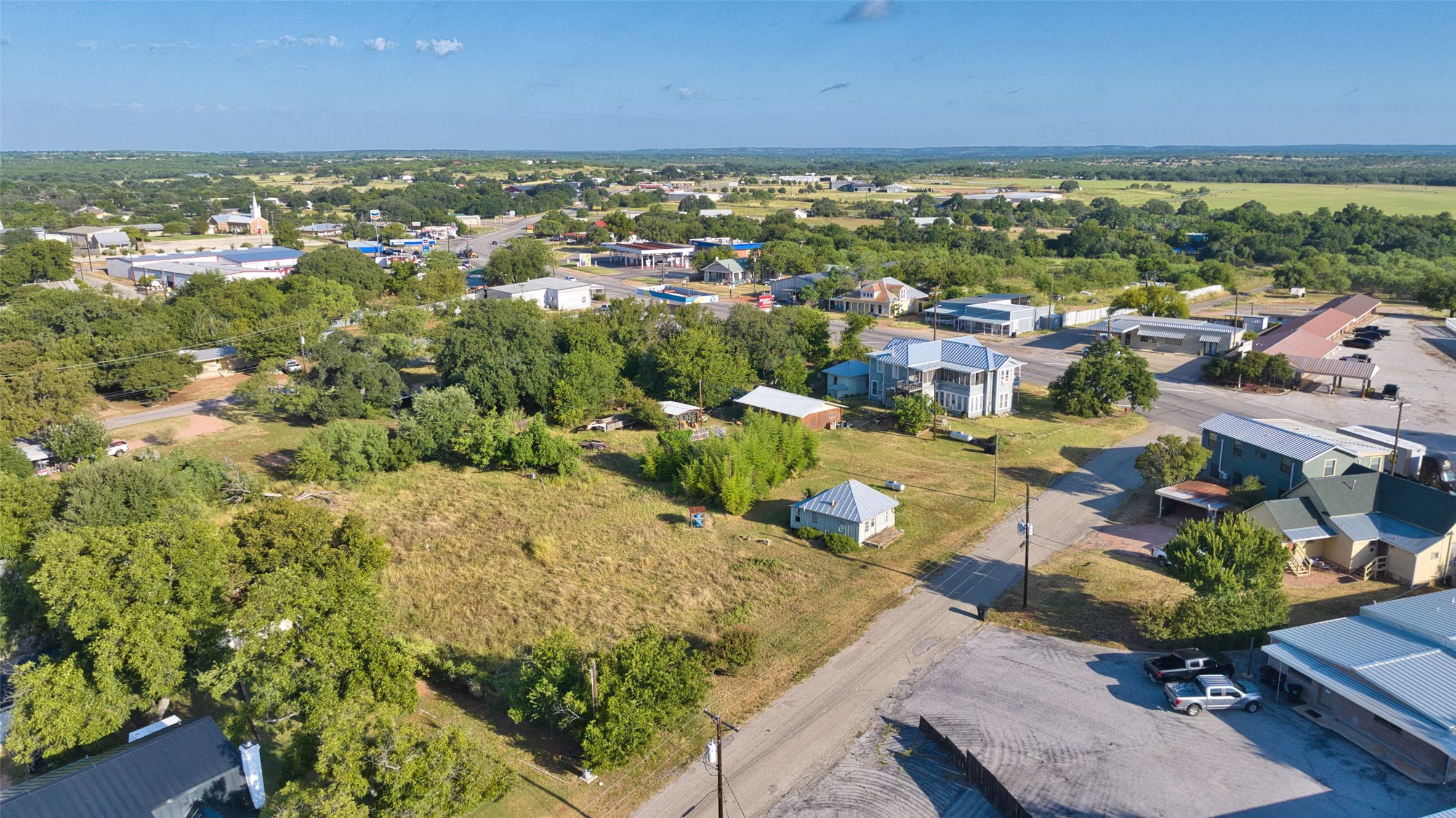 main property photo 17