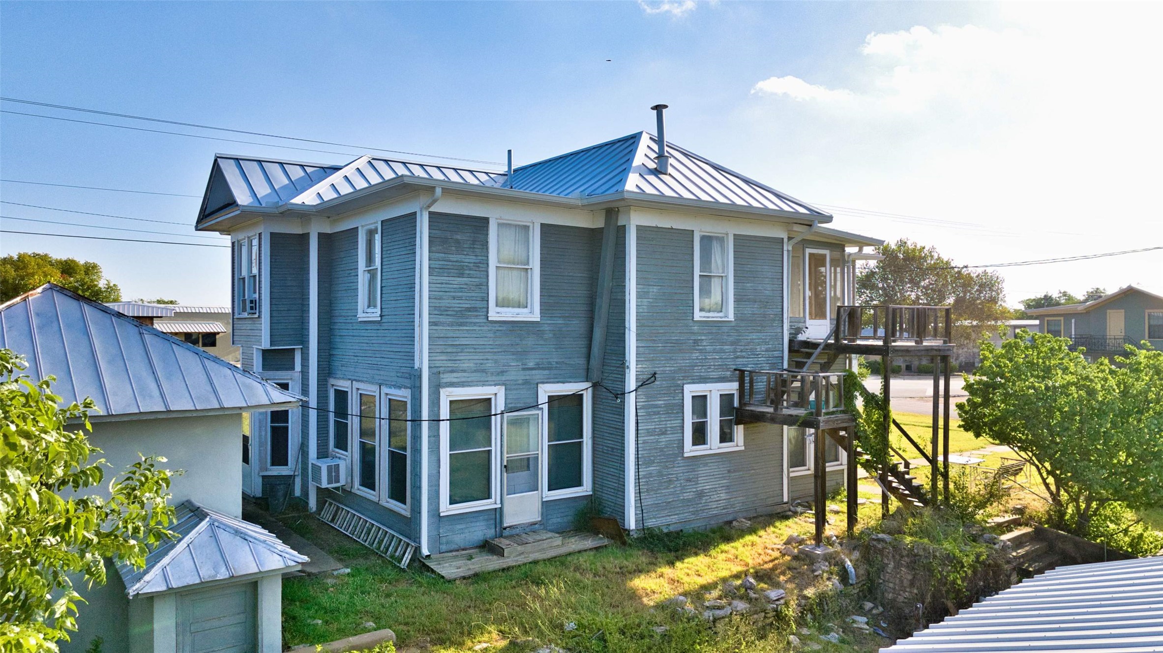 main property photo 4