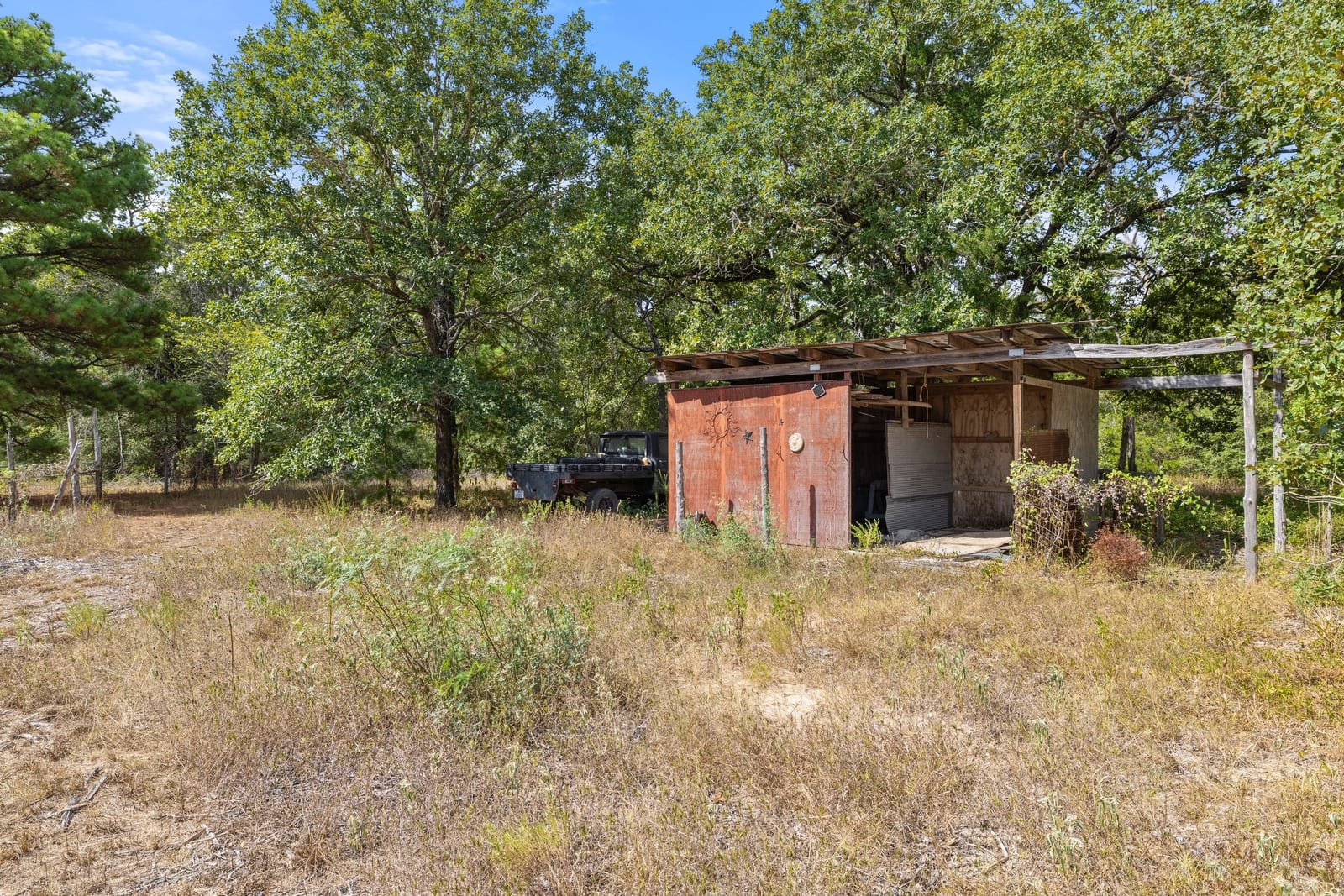 main property photo 26