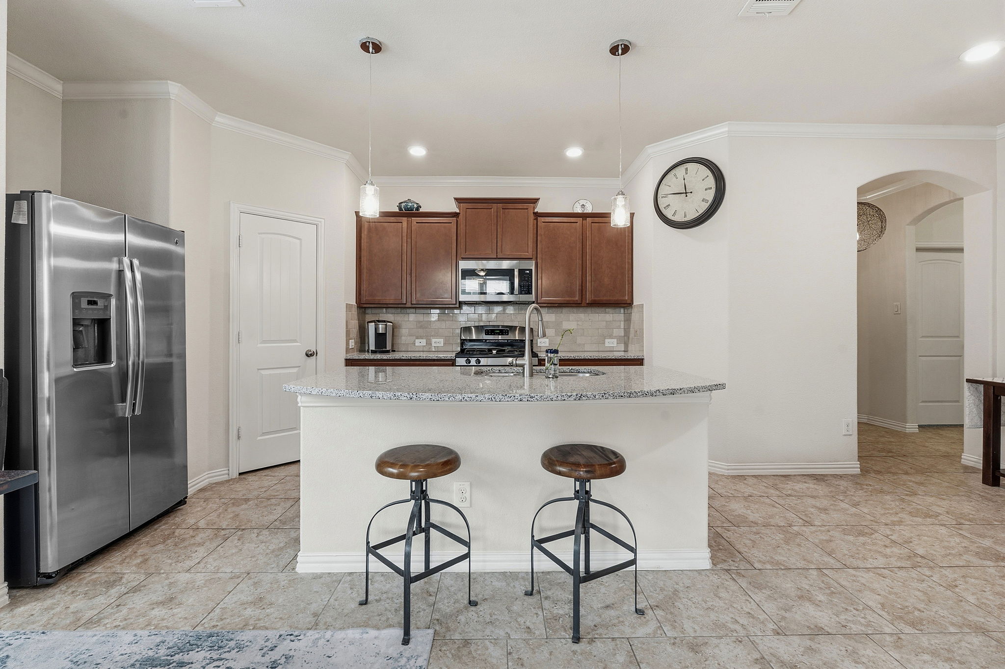 main property photo 5