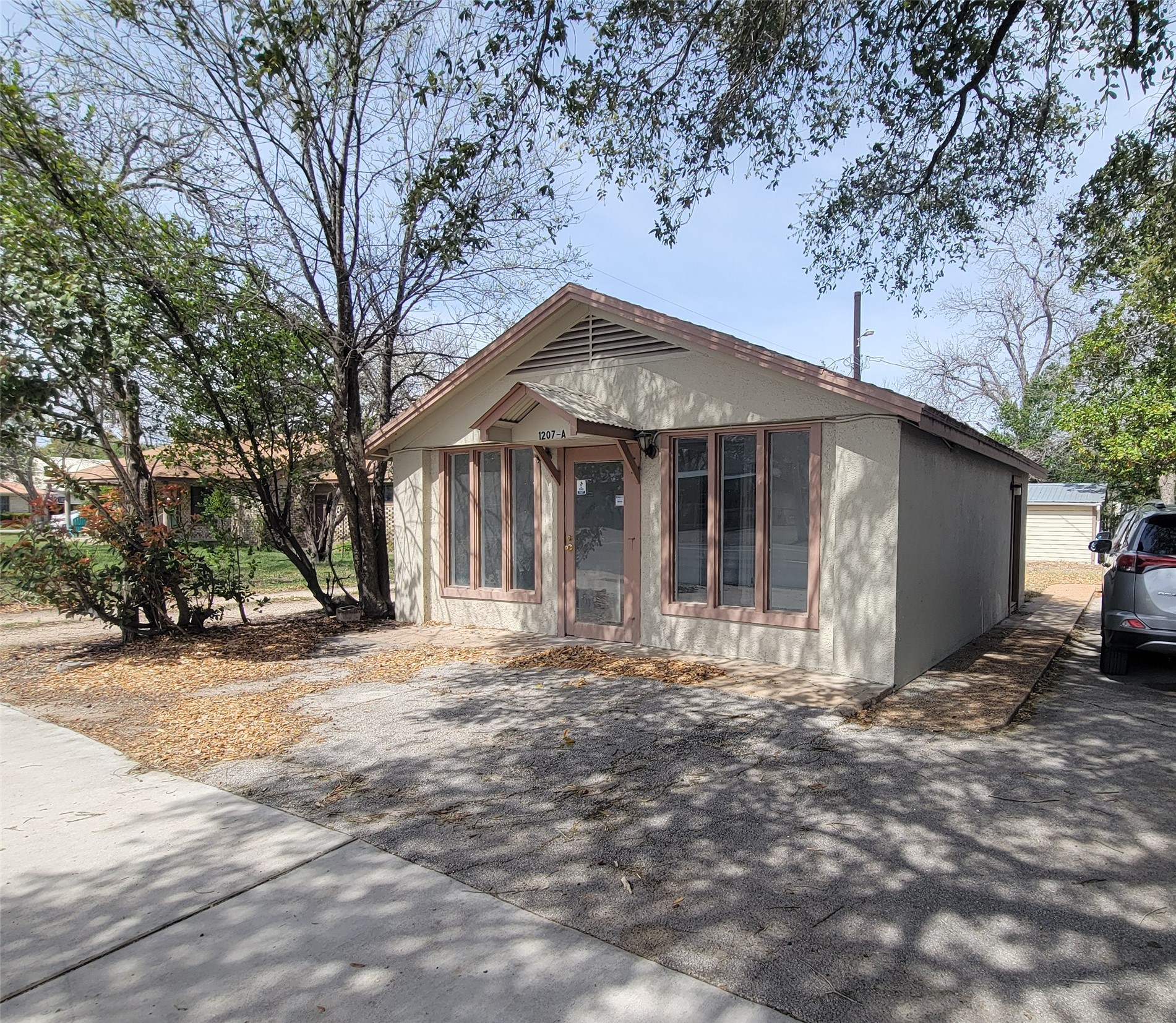 main property photo 14