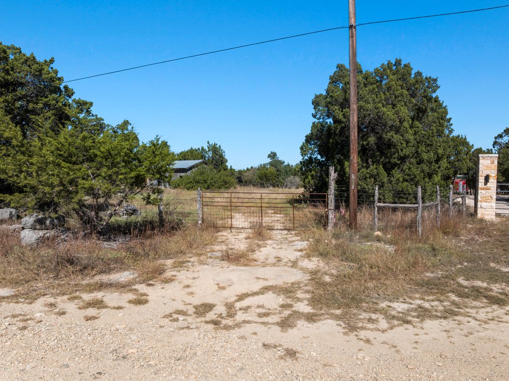 main property photo 15