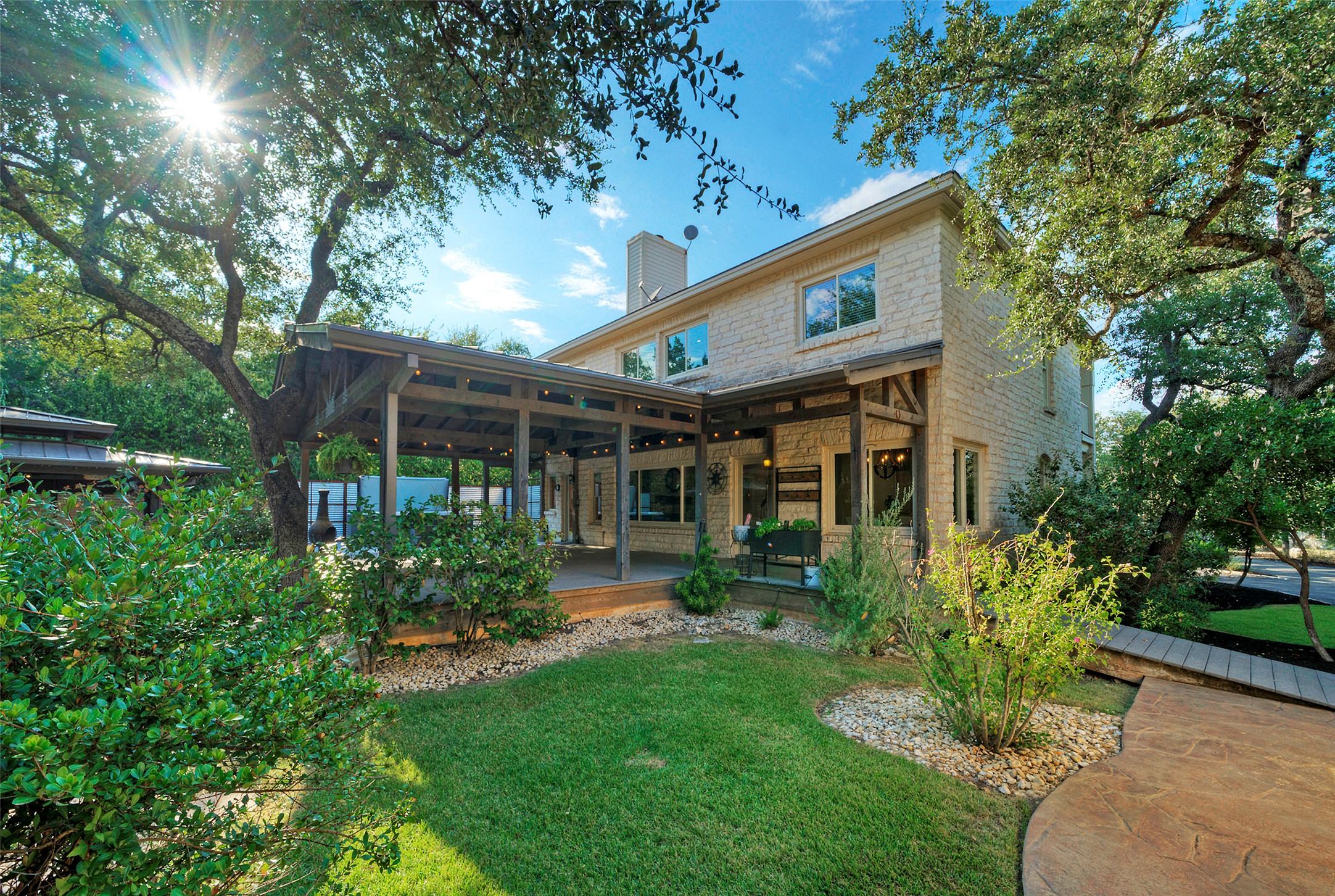main property photo 22