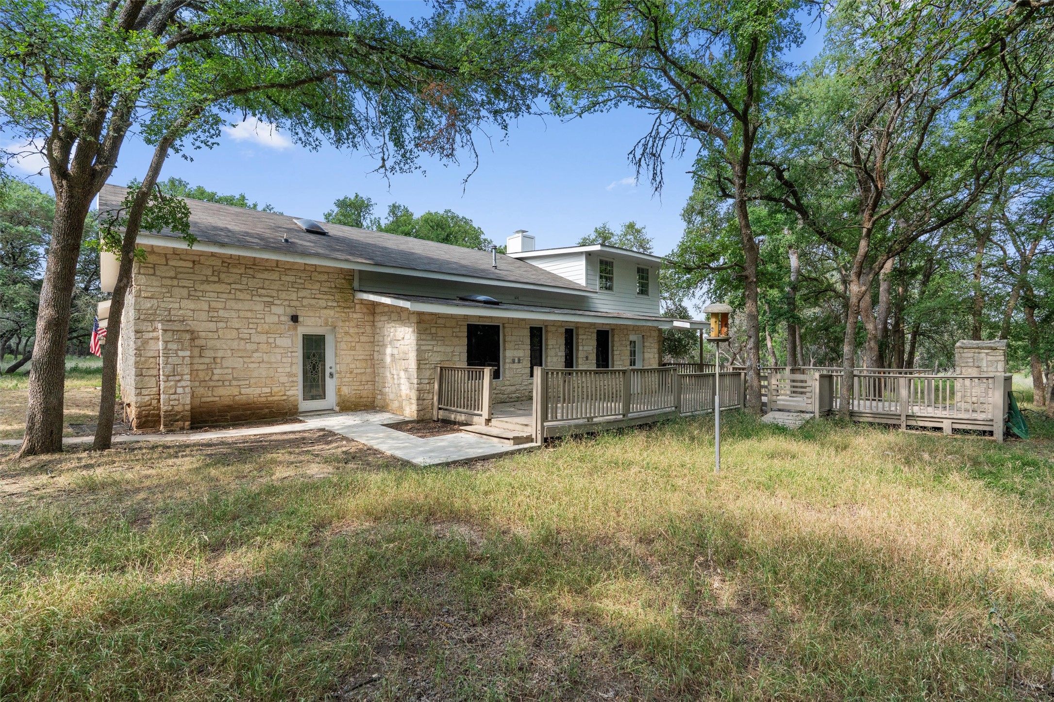 main property photo 24