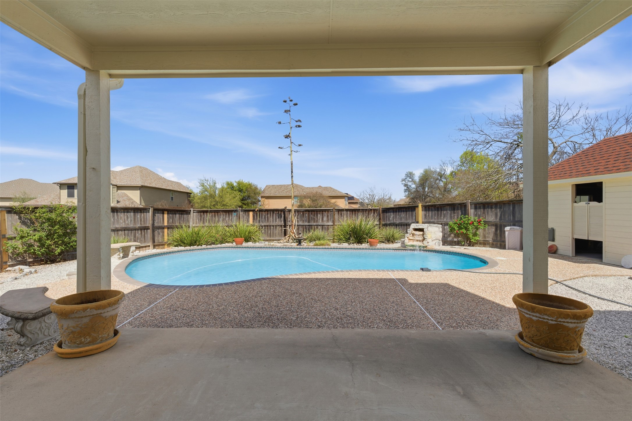 main property photo 34