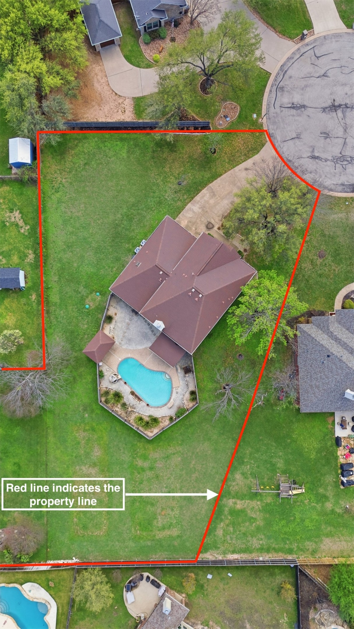 main property photo 37