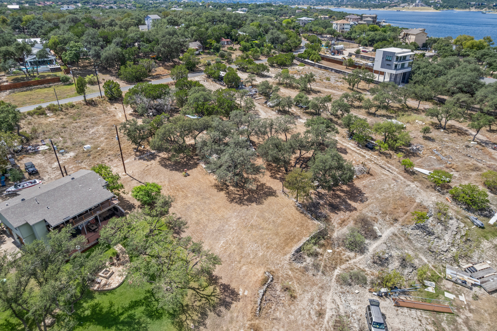 main property photo 18