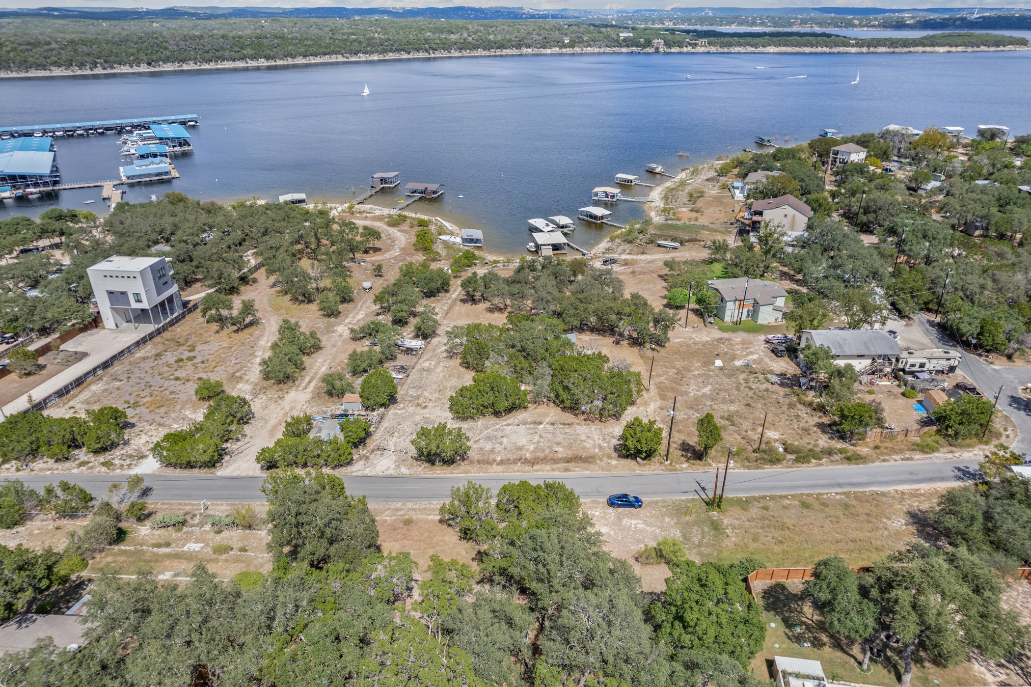 main property photo 9