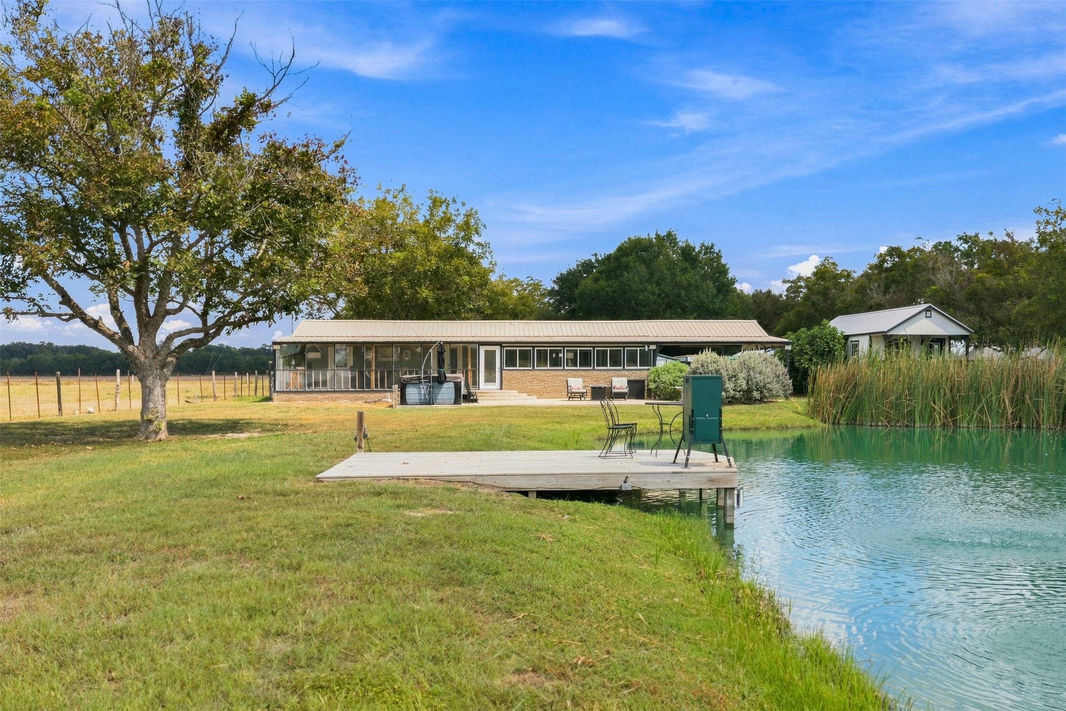 main property photo 20