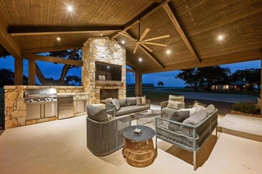 main property photo 20