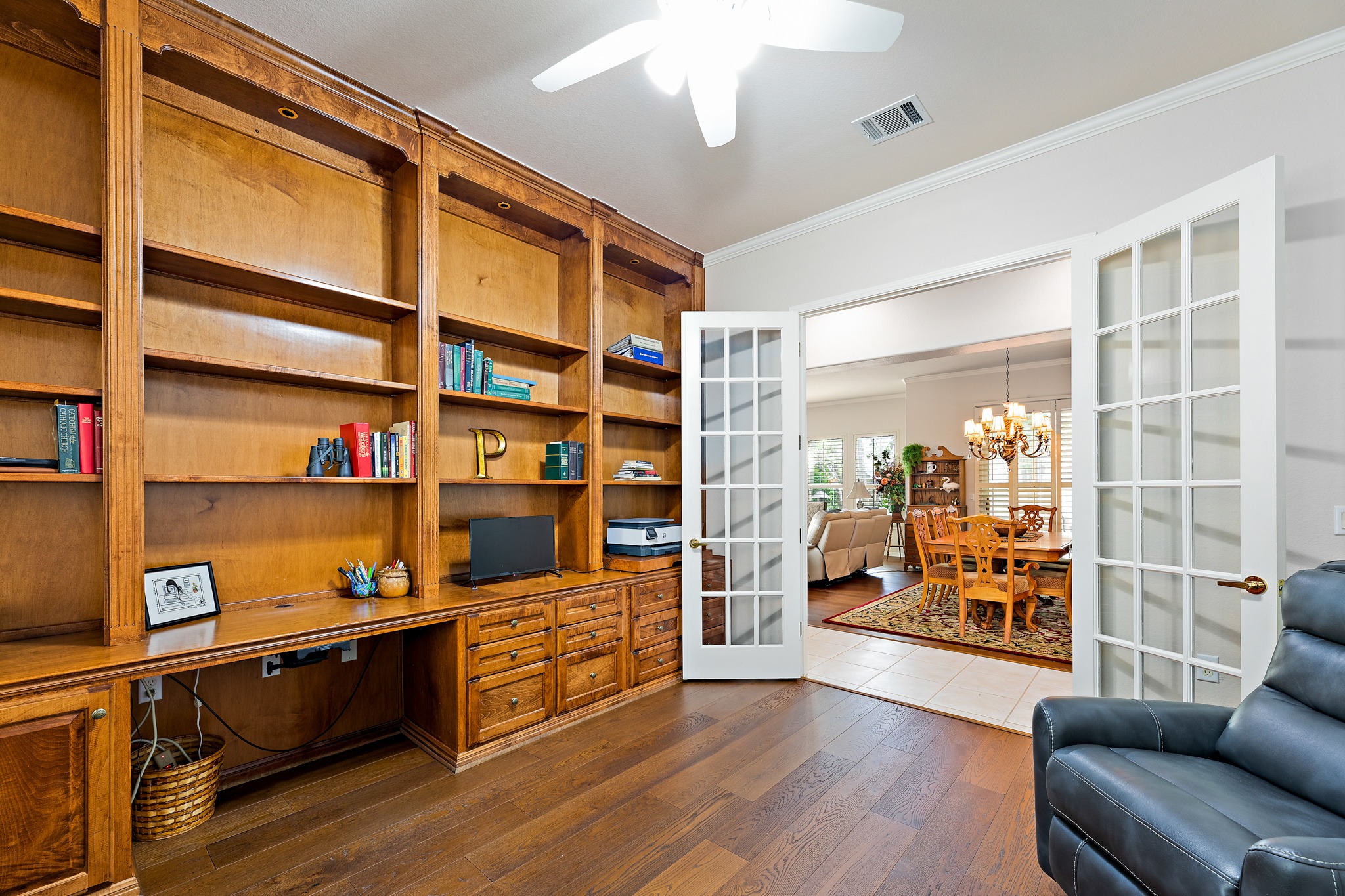 main property photo 19