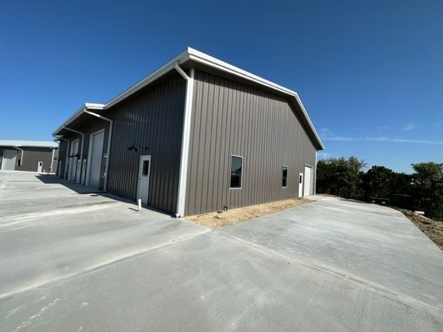 main property photo 13