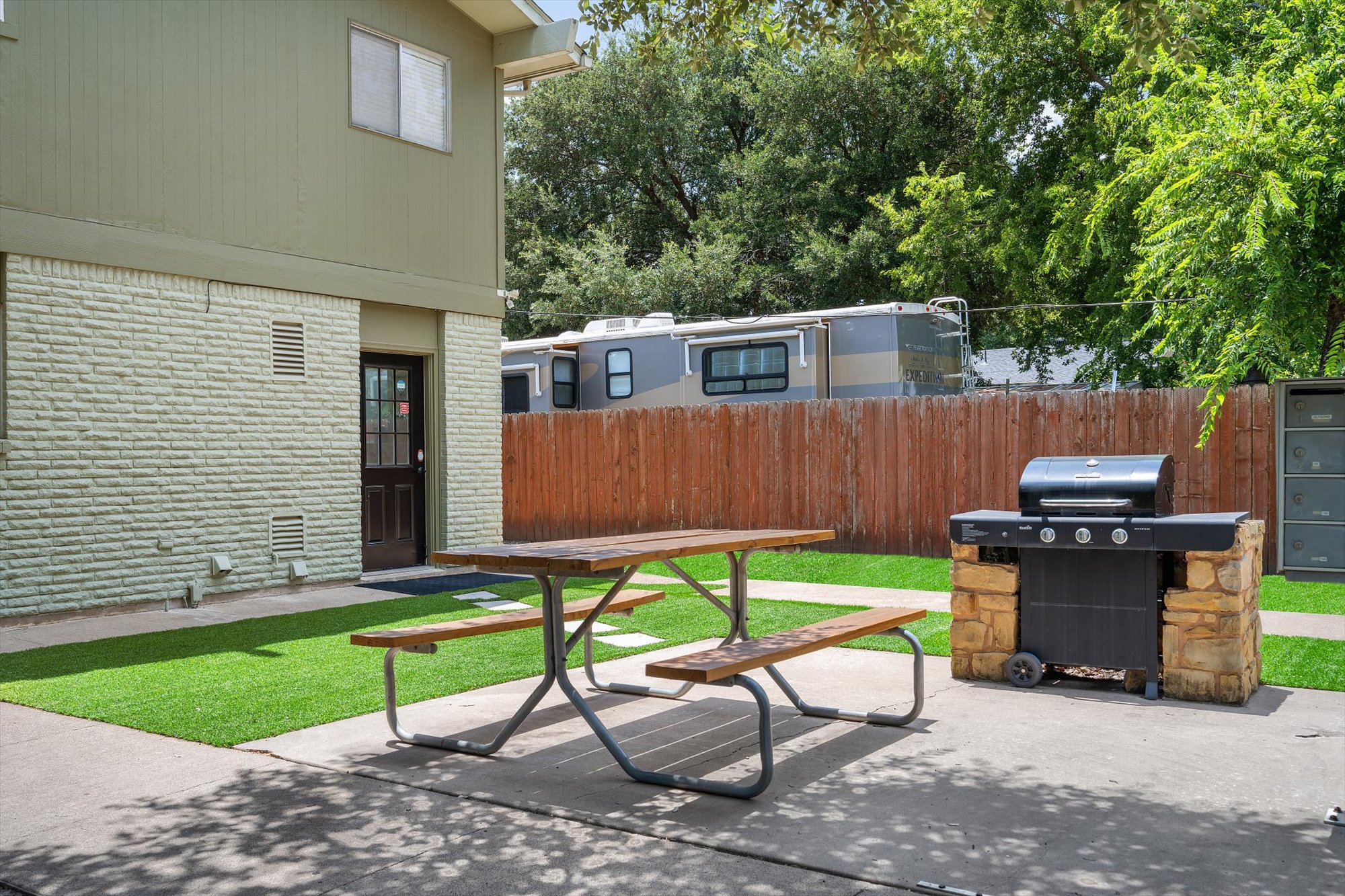 main property photo 38