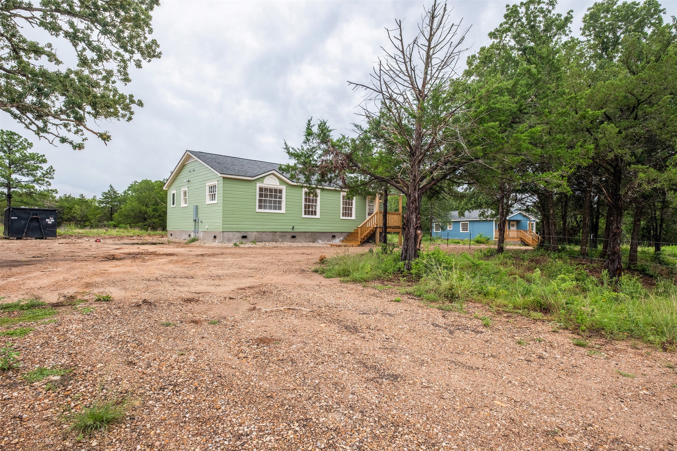 main property photo 3