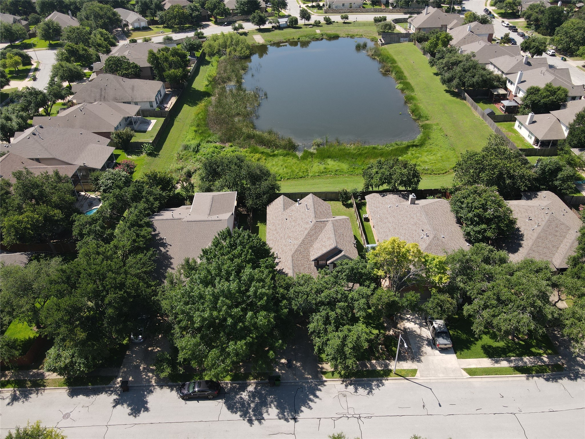 main property photo 33