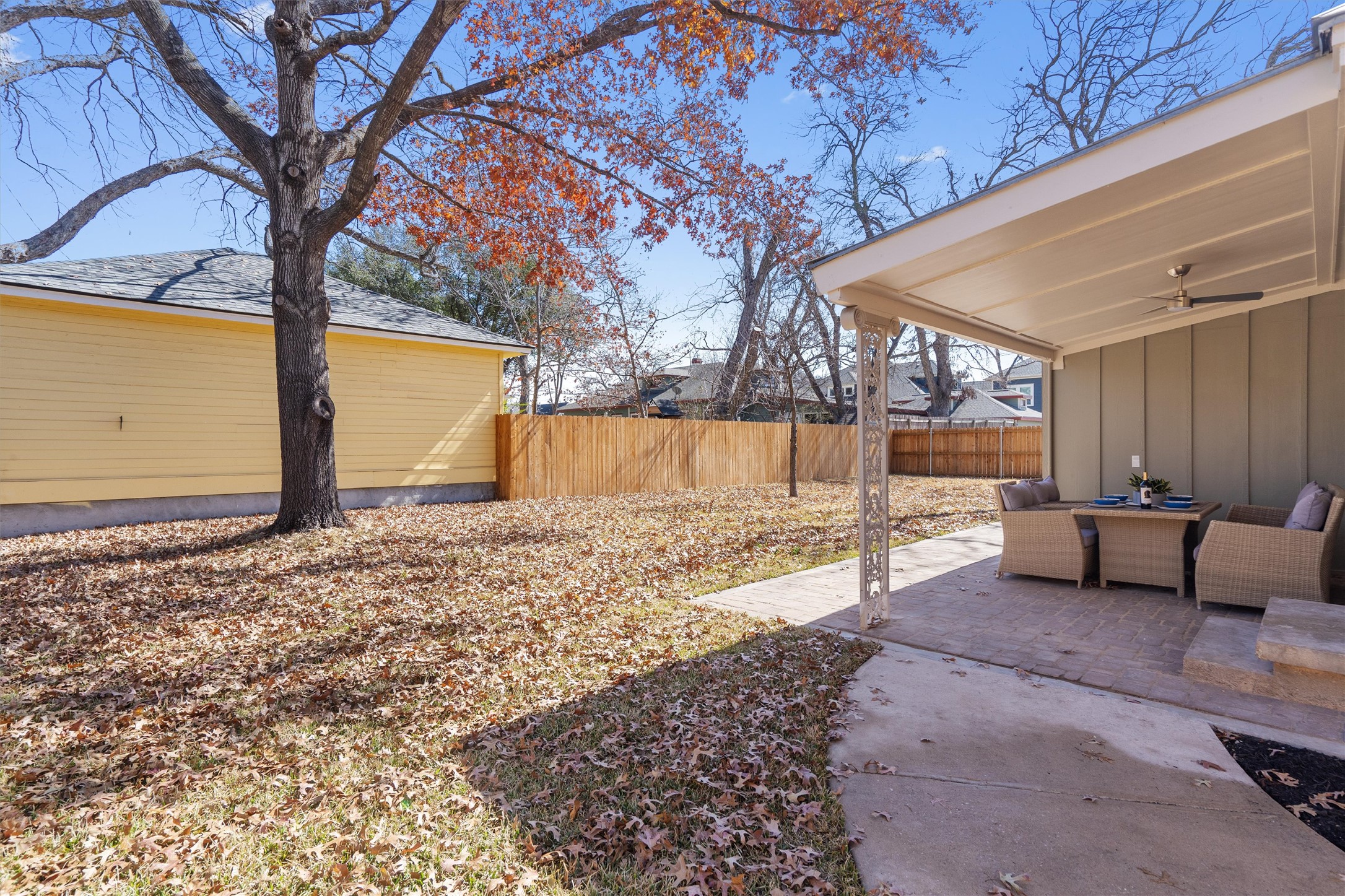 main property photo 28