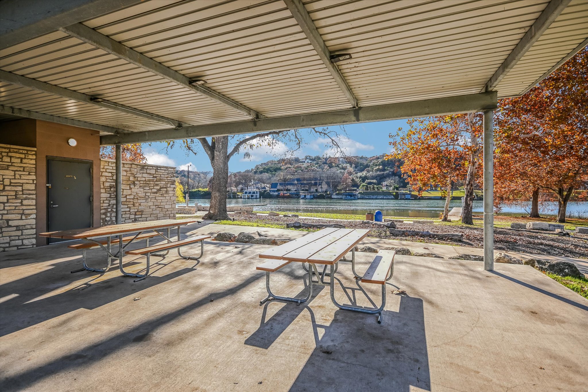 main property photo 38