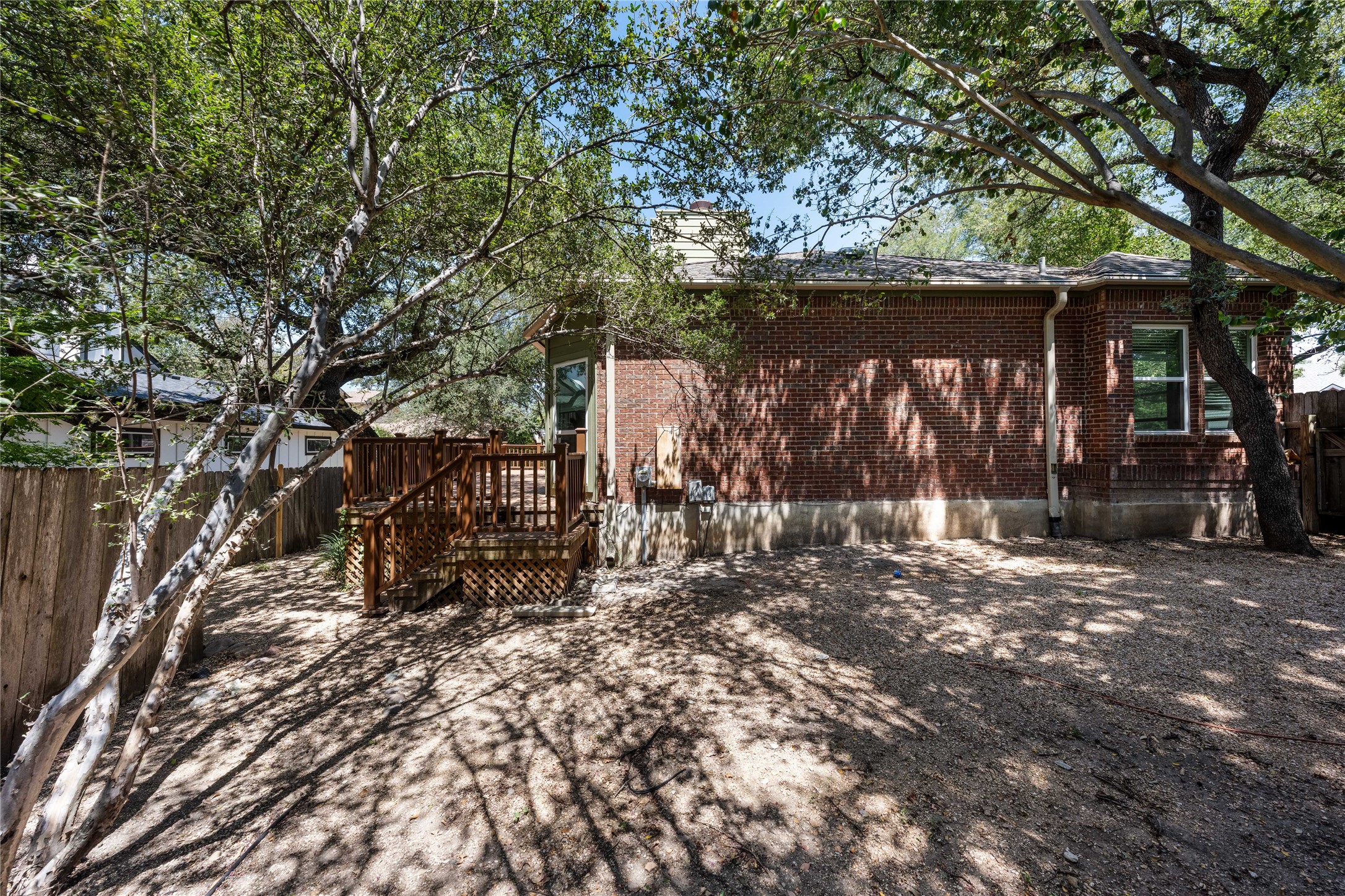 main property photo 20