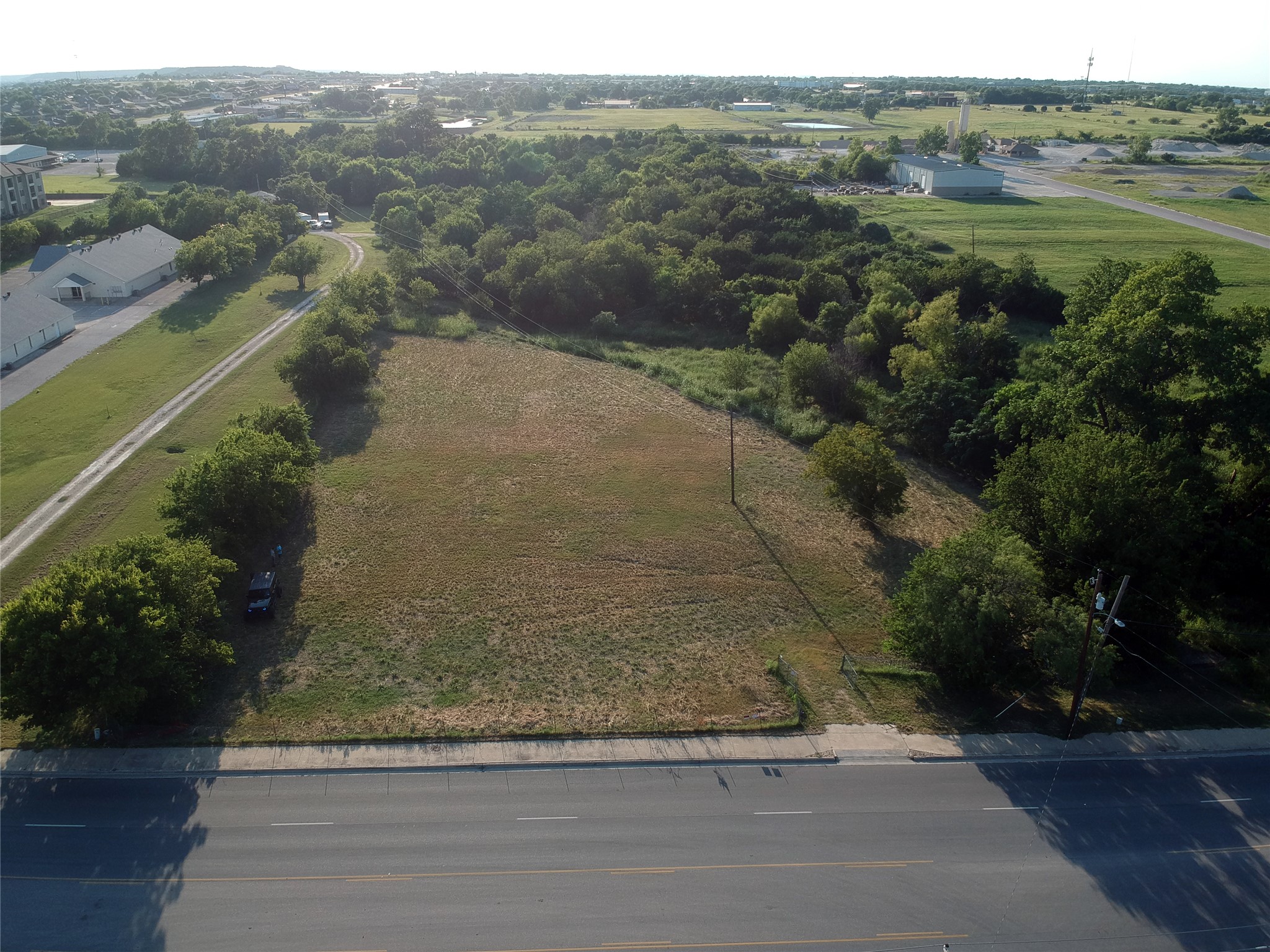 main property photo 4