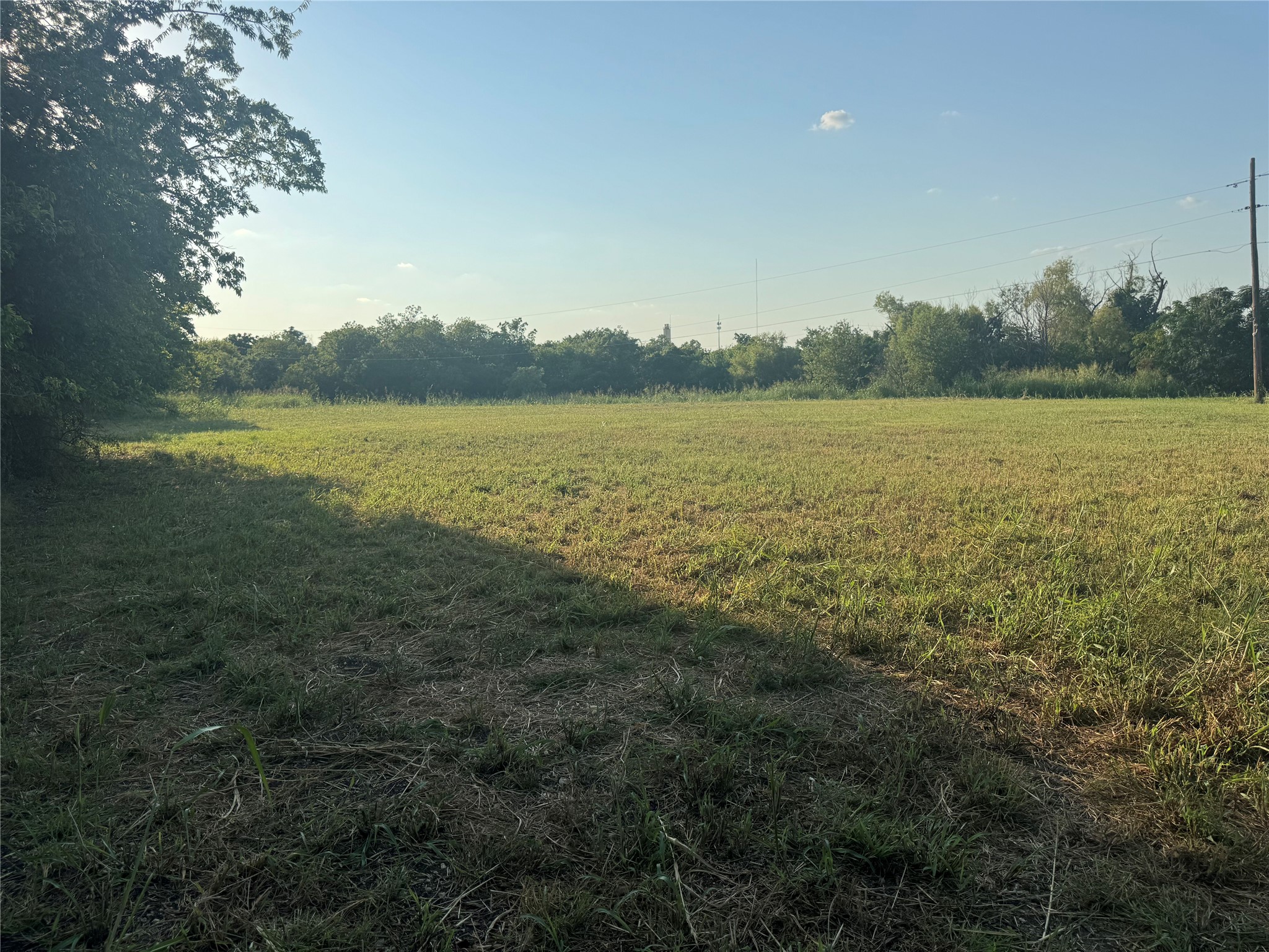 main property photo 7