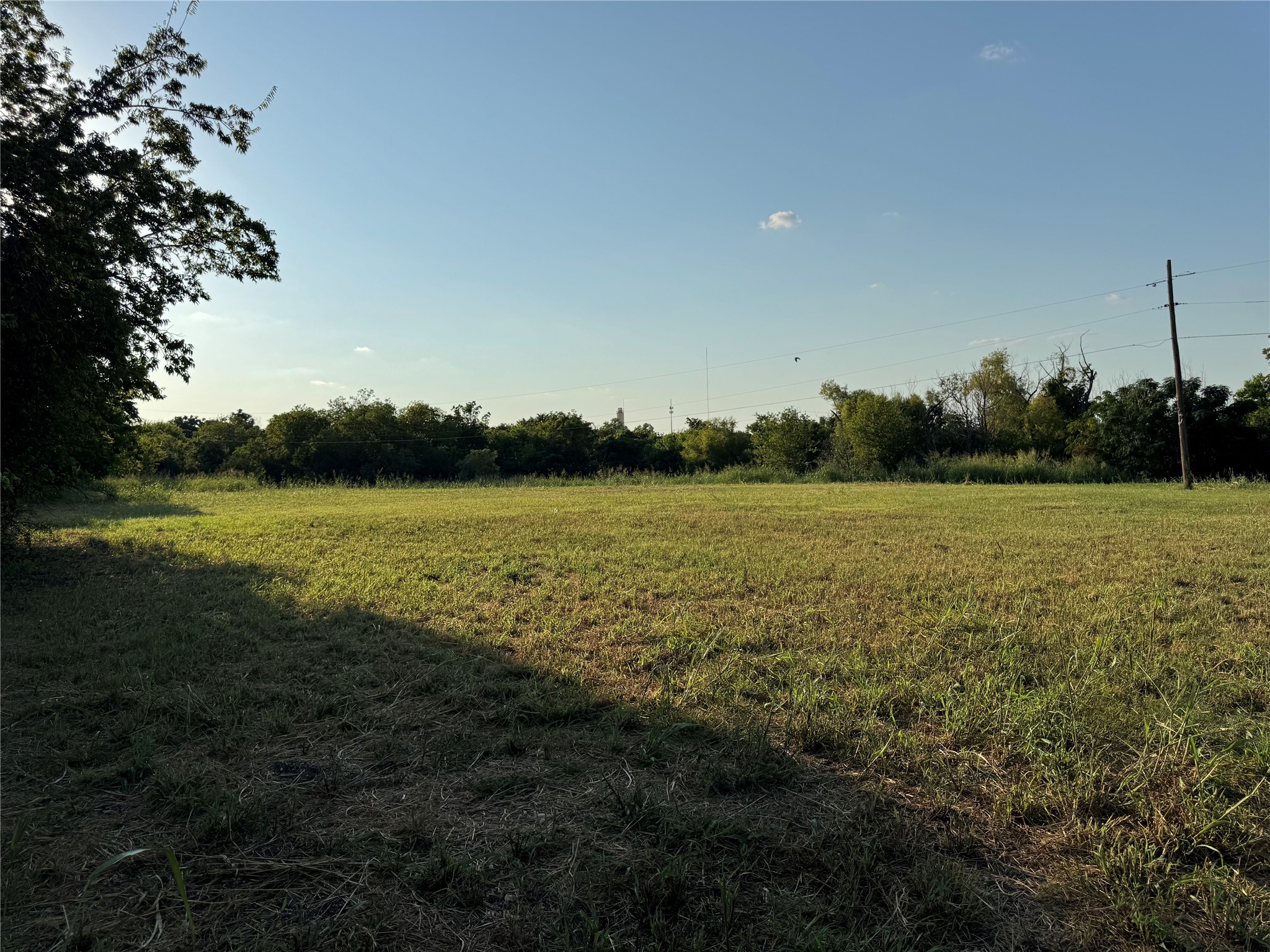 main property photo 8