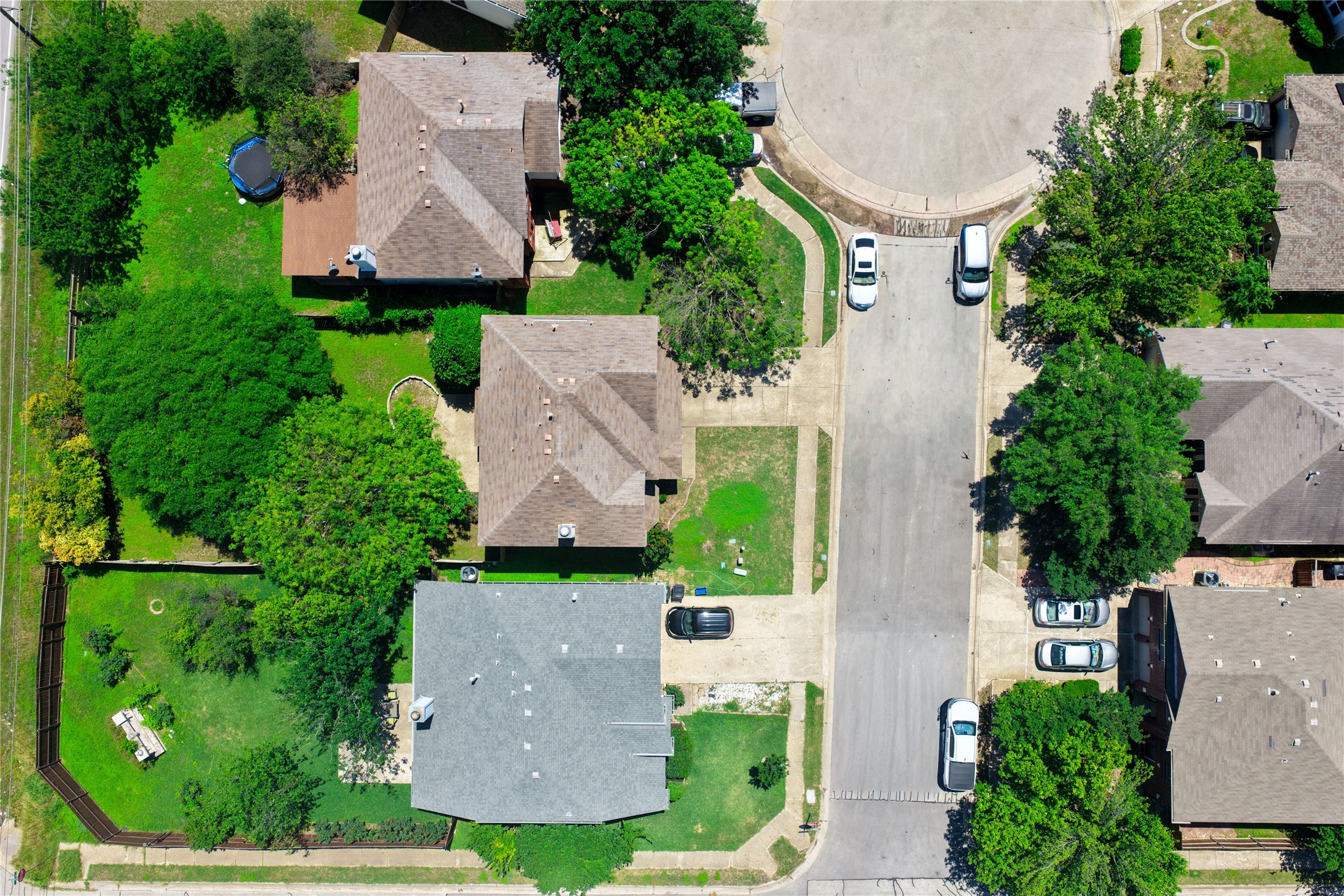 main property photo 35