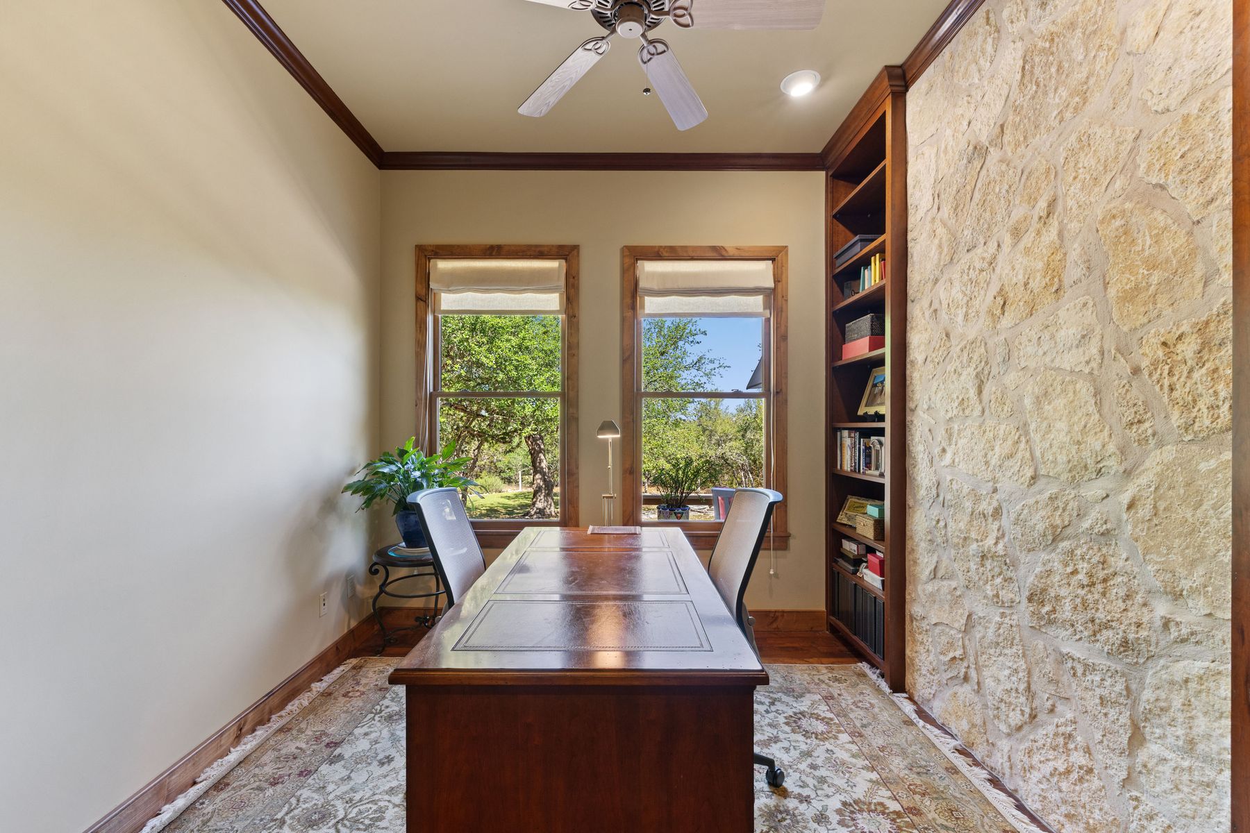 main property photo 19