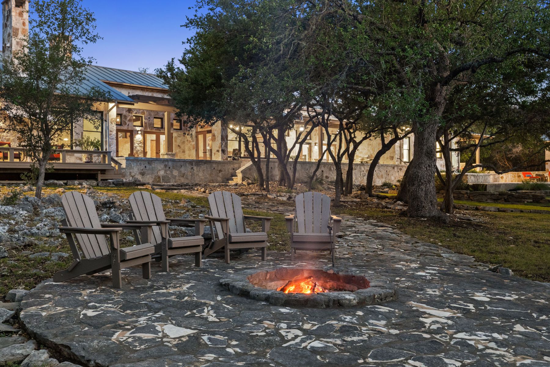 main property photo 31