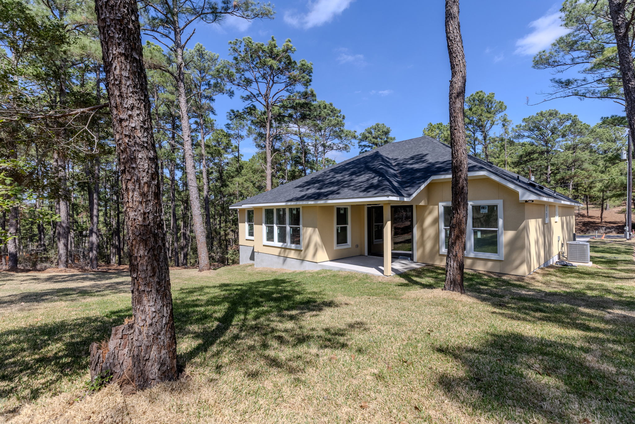 main property photo 37