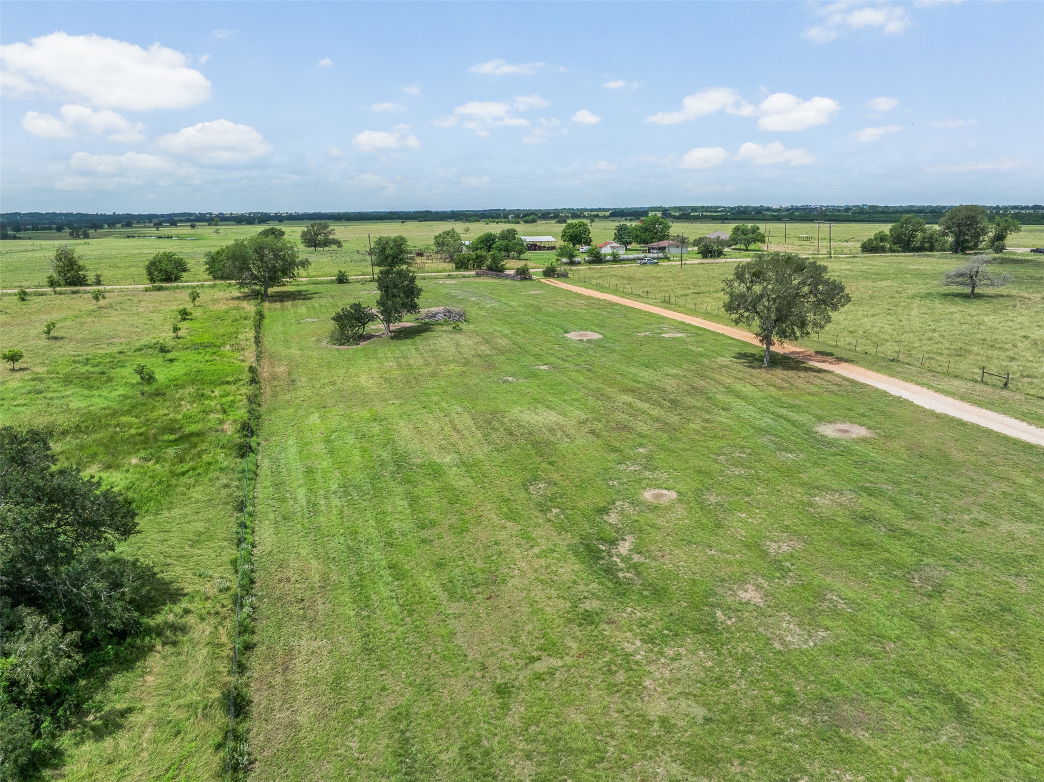 main property photo 36