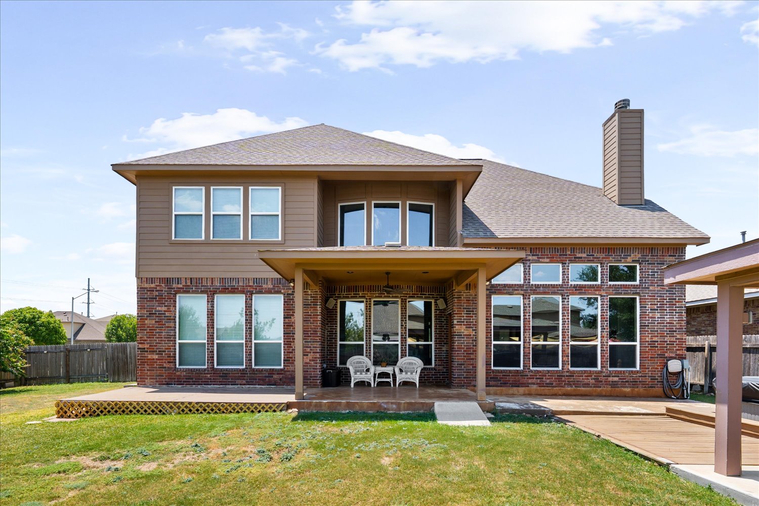 main property photo 30