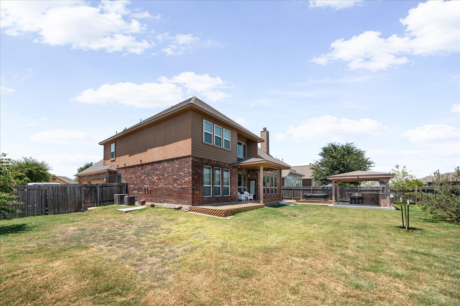 main property photo 31