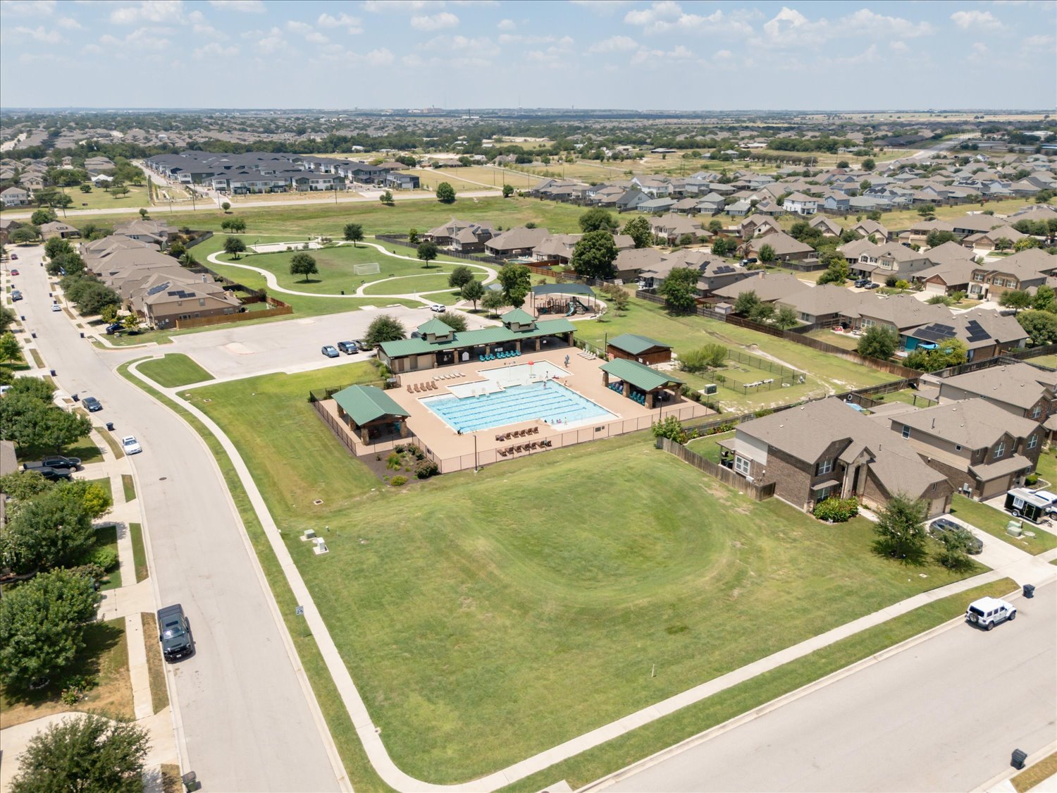 main property photo 37