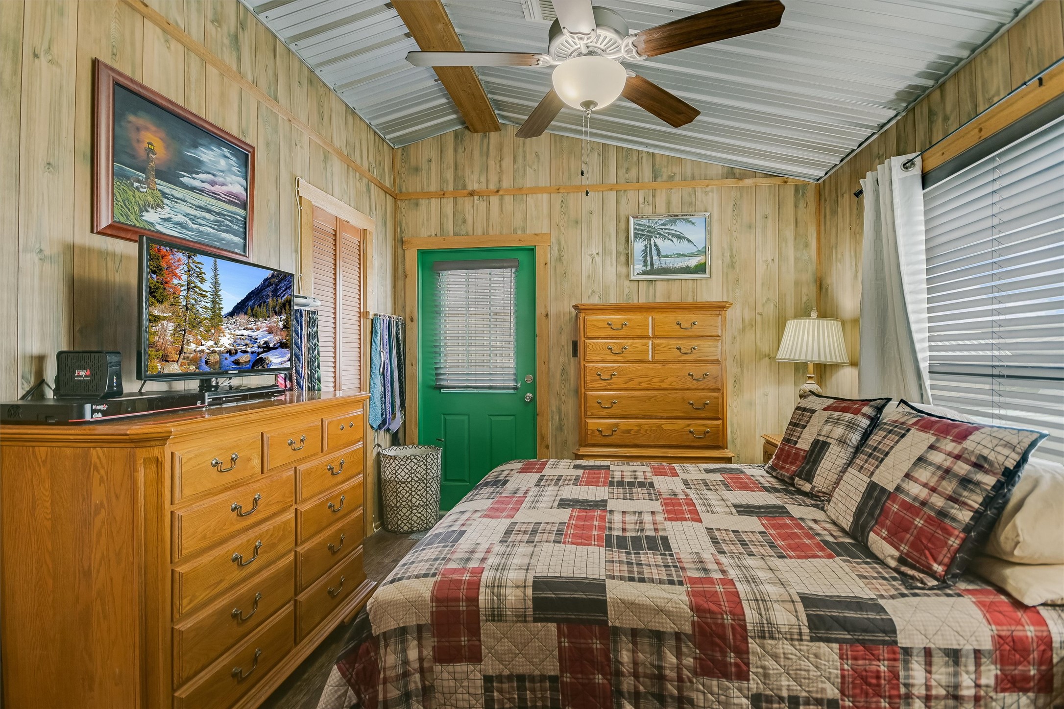 main property photo 36