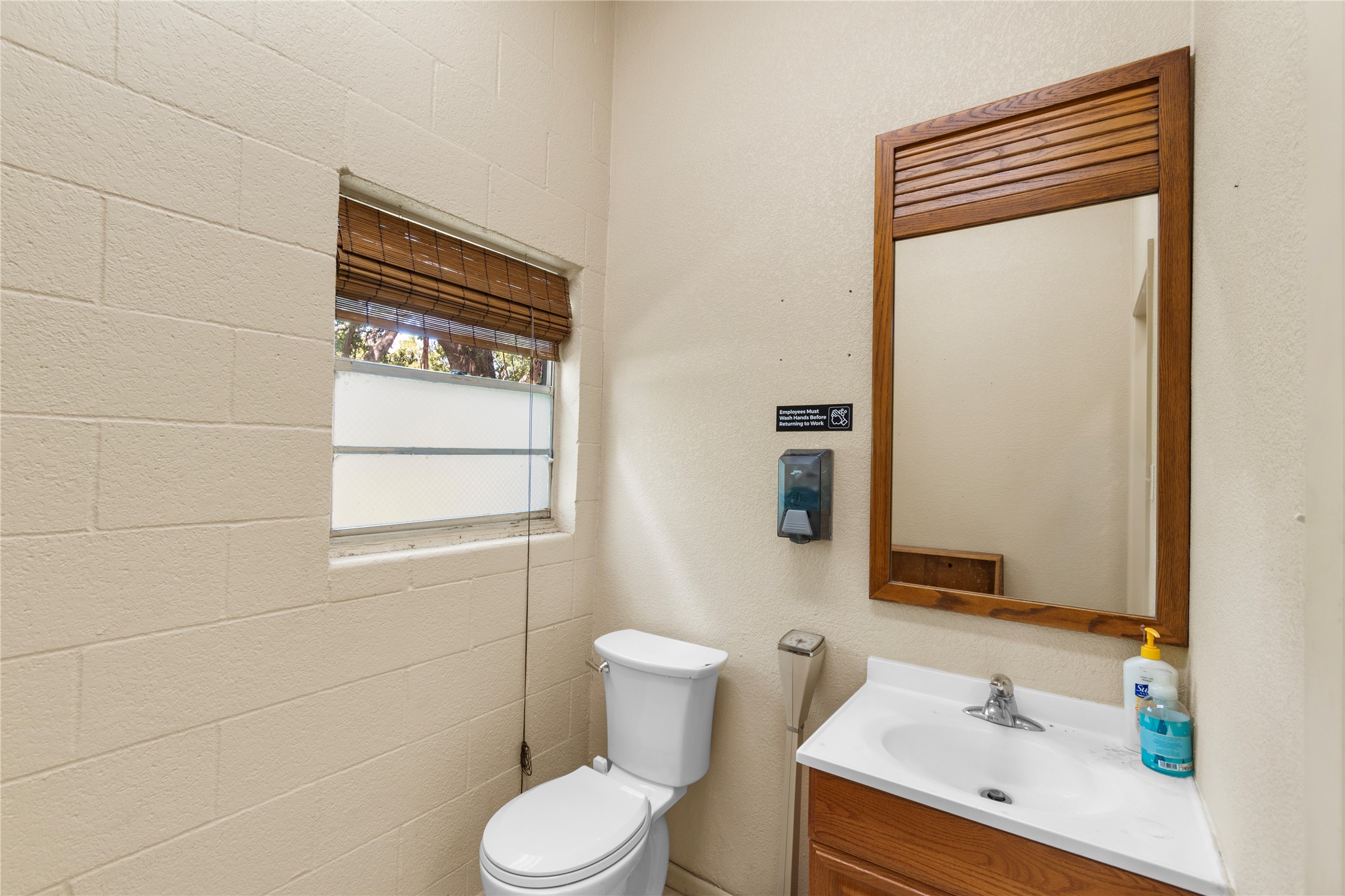 main property photo 20