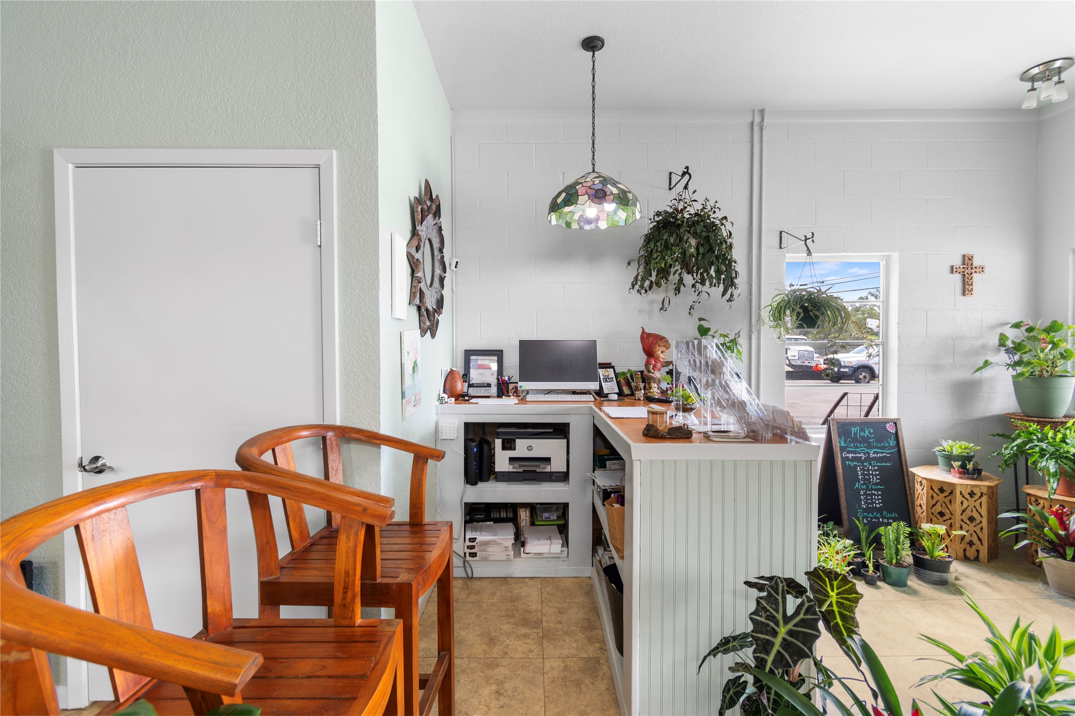 main property photo 8