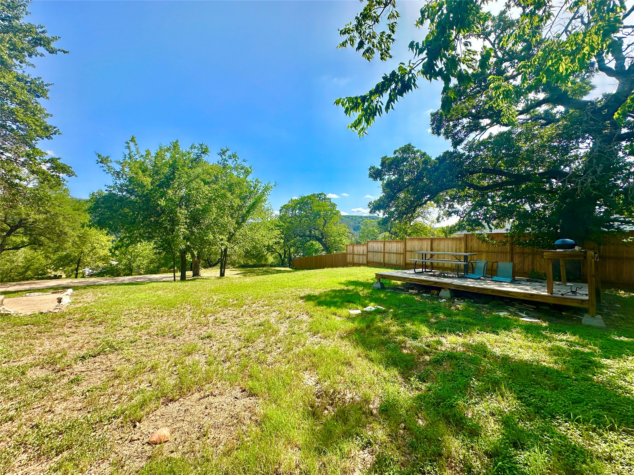 main property photo 37