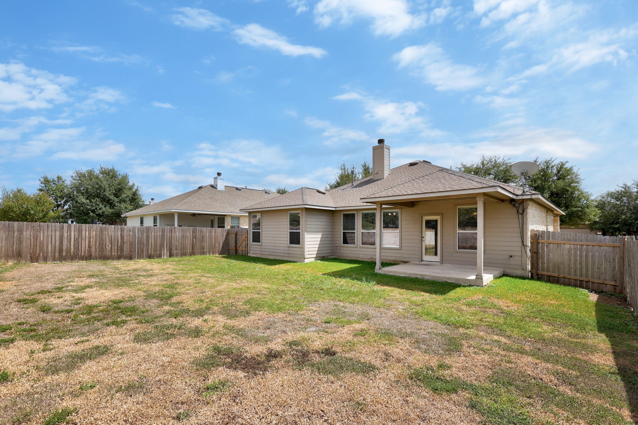 main property photo 27